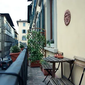 Luxury Central Flat River View Florencia