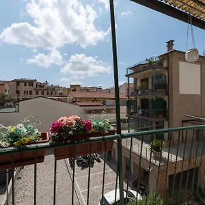 Classic Style In Center Florencia